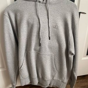 Super cute champion hoodie in great condition